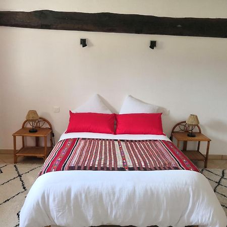 La Marquise Penchee Bed & Breakfast Orsennes Dış mekan fotoğraf
