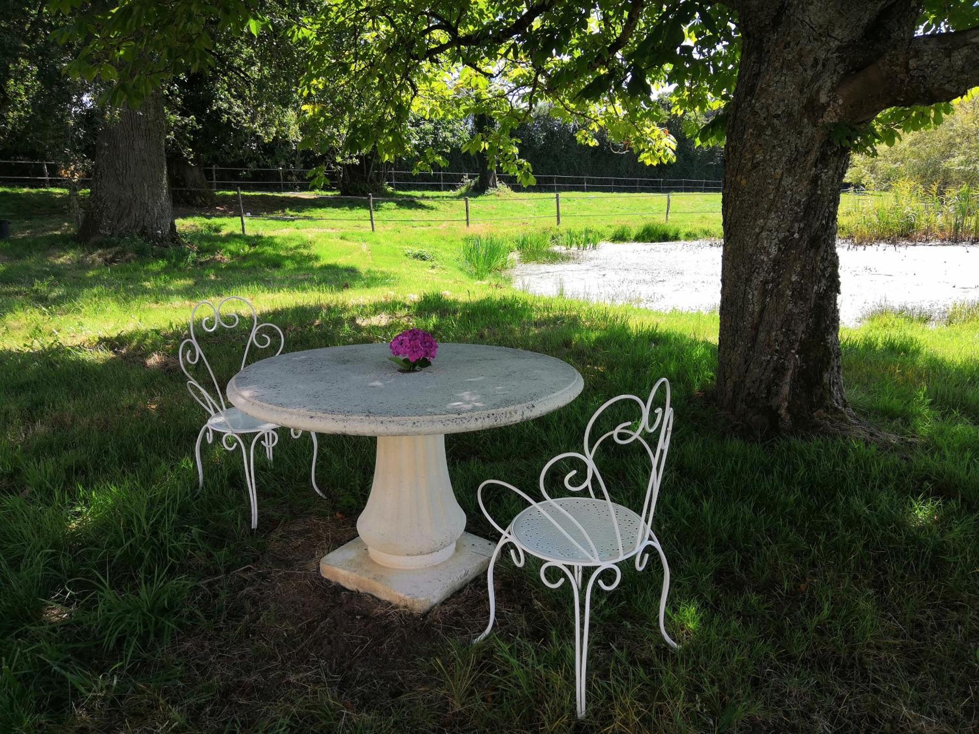 La Marquise Penchee Bed & Breakfast Orsennes Dış mekan fotoğraf